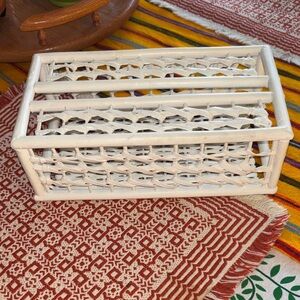 Vintage woven tissue box holder
